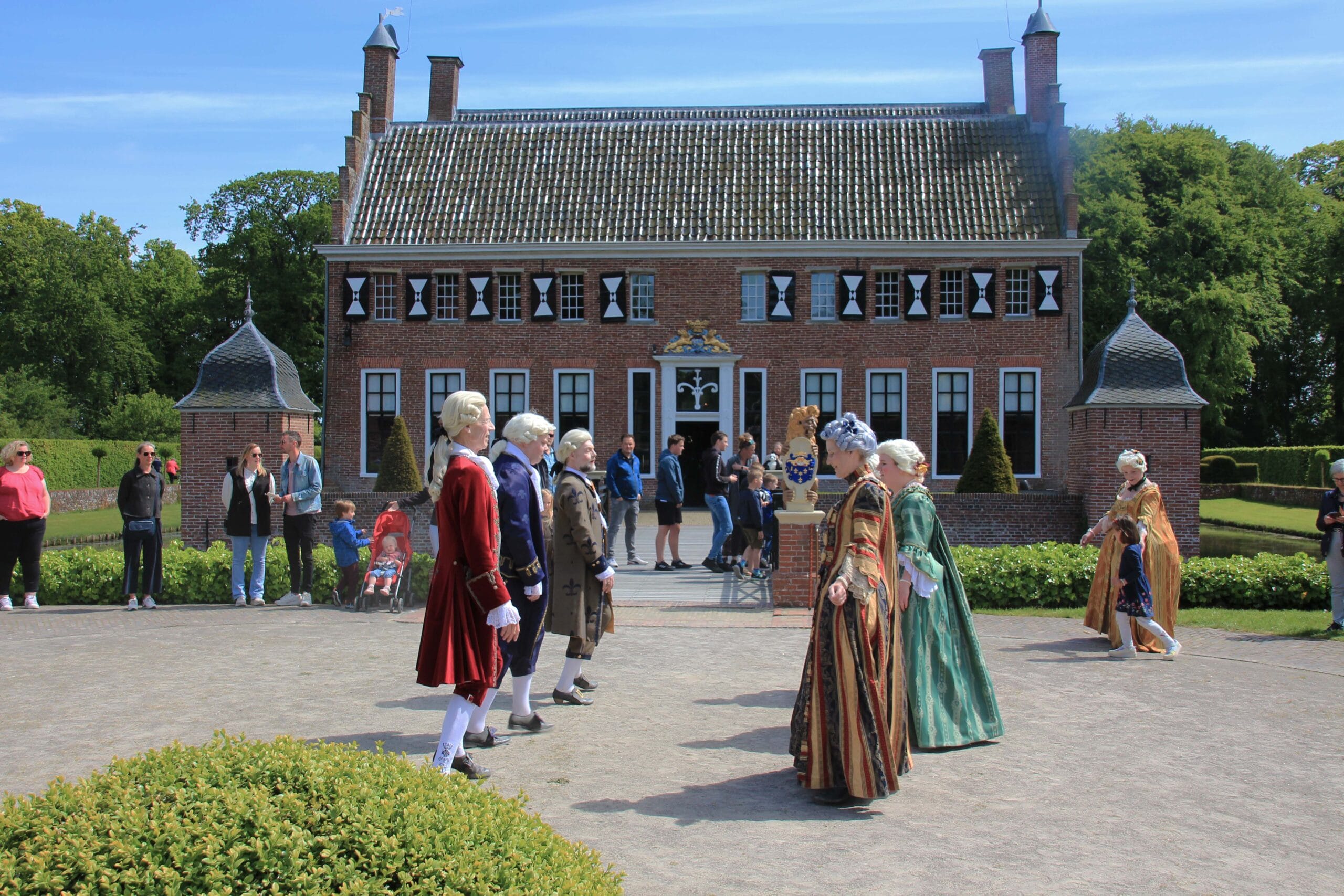 Ruim 75.000 bezoekers voor Dag van het Kasteel