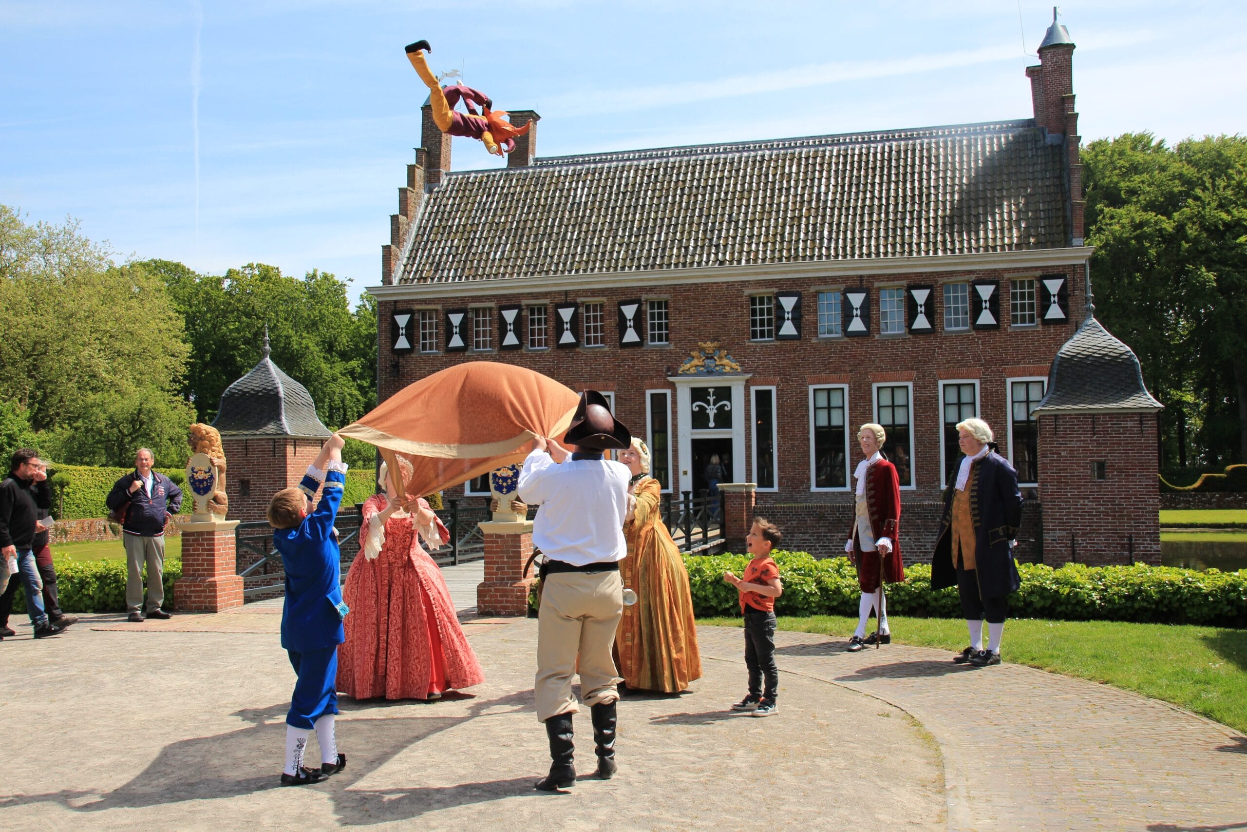 Ruim 75.000 bezoekers voor Dag van het Kasteel